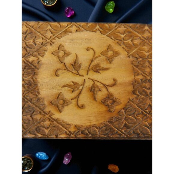 Hand Carved Wooden Box Tarot Floral Motif Latch Closure Storage Jewelry Decor - Picture 7 of 12